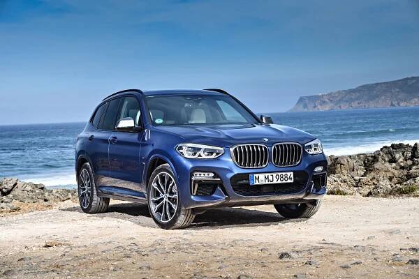 BMW X3: Podrobné specifikace vozidel & Interaktivní nástroj pro srovnání