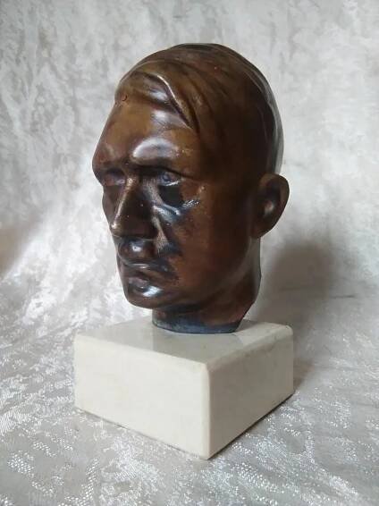 Hlava Adolf Hitler mosaz a mramor - Vojenské sběratelské předměty