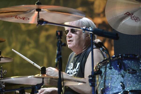 Slavný rockový bubeník Ian Paice vystoupí na sedmi koncertech v Česku