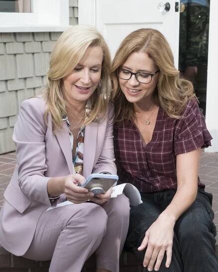 Angela Kinsey, Jenna Fischer - Na hromádce s ex - We Need to Talk About Karen - Z natáčení