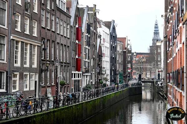 Amsterdam v době lockdownu, prosinec 2020 | iROZHLAS - spolehlivé zprávy