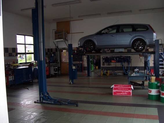 AUTOSERVIS DOLEČEK foto 3