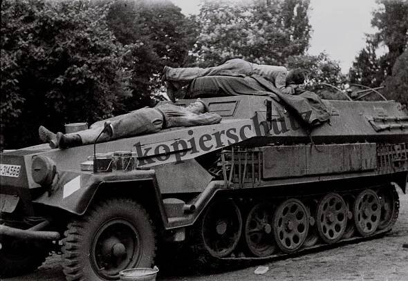 Sd.Kfz.251 ungepanzerter (obrnený transportér - nepancierovaný) : Německo (DEU)