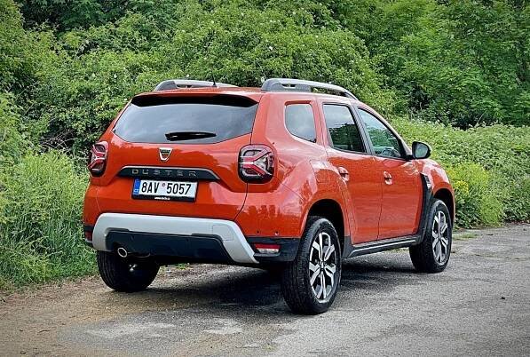 TEST: Dacia Duster TCe 150 EDC (2022) | MOTORVIZE.cz