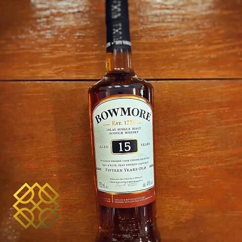 Bowmore - 15YO, 43% - Scotch Whisky