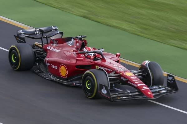  Monacký závodník Charles Leclerc ovládl Velkou cenu Austrálie vozů formule 1.