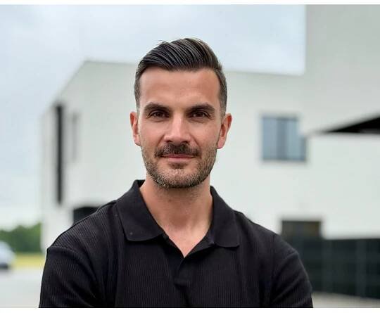 Lukáš Dostál - profil realitního makléře