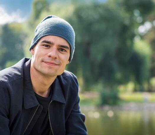 Z natáčení Smyslu pro tumor jsem měl noční můry, říká Filip Březina. Každý den nám sjížděli hlavu