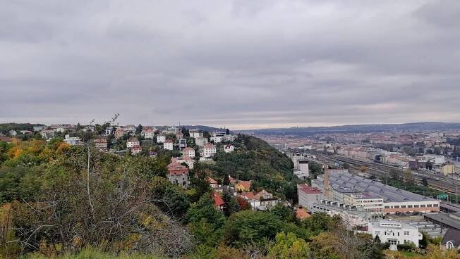 Vrch Děvín v Praze – aktivní holka