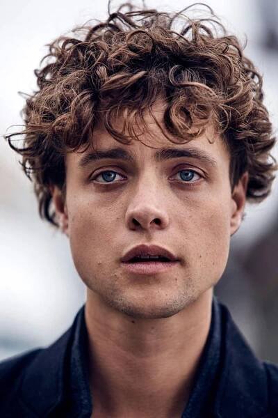 Douglas Smith - Contact Info, Agent, Manager | IMDbPro