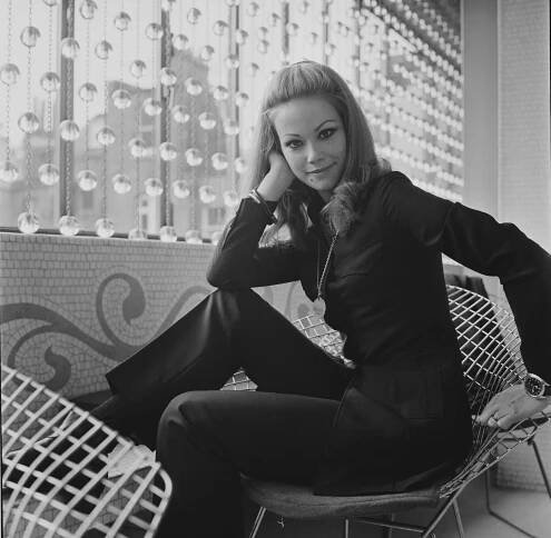 Claudine Auger, James Bond’s First French Co-Star, Dies at 78