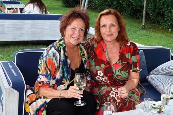 FOTO: Alena Štréblová s Ilonou Svobodovou.
