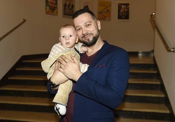 Hrdý otec Michal Kavalčík: Na premiéru svého staršího syna přišel i s tím čtyřměsíčním!