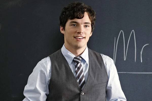 PRETTY LITTLE LIARS - Ezra Fitz 