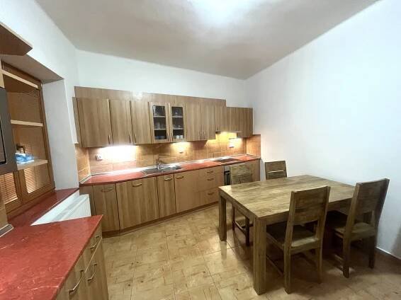 Pronájem bytu 3+1 94 m², Dolní náměstí, Olomouc