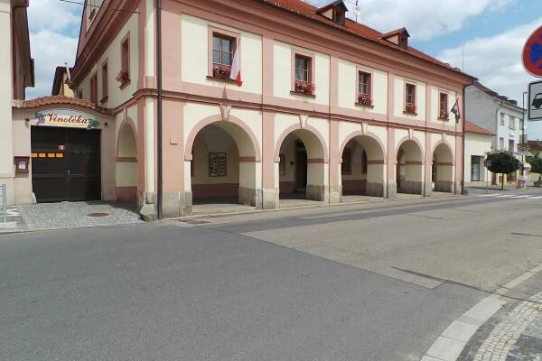 Lysá nad Labem - městský úřad foto 1