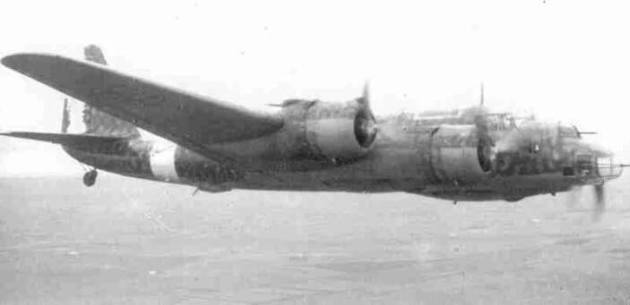 Synovi Mussoliniho byl osudným let tajným bombardérem. Zabil ho náraz do budovy