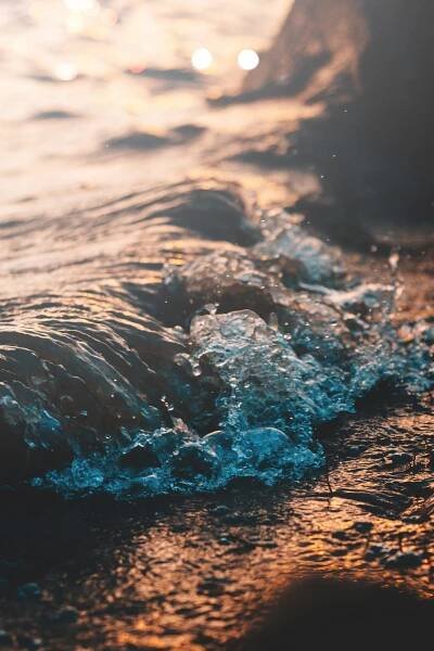 Water Safe Crystals: How to know if a crystal is safe in water • Sara Monk