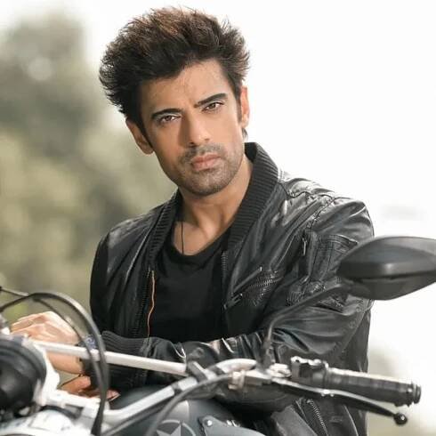 Mohit Malik Biography
