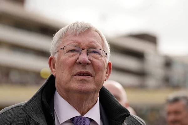 V Manchestri United sa začínajú diať rázne zmeny. O funkciu príde aj legendárny Sir Alex Ferguson