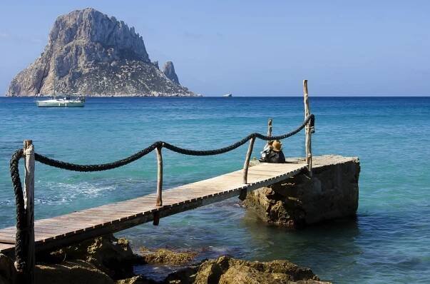 Ibiza: morský raj v Stredozemnom mori, ideálny pre milovníkov nočného života | Magazín mesta