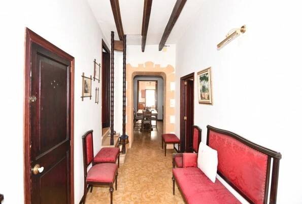 MCR Mallorca - Nemovitost - Centrální městský dům s krásným výhledem na kostel Felanitx