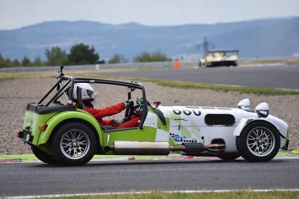 Autodrom Most hostil další letošní závod Carboniacupu
