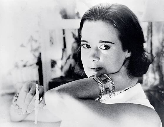 Gloria Vanderbilt – Úbohé bohaté dievčatko | Miau