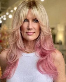 Účesy nad 50 let: Dlouhé vlasy 16 nápadů pro báječný vzhled - Women-Lifestyle.com