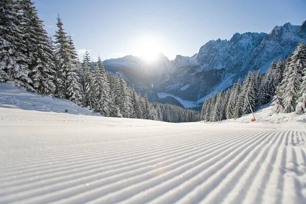 Lyžování v Rakousku 2026 Dachstein West vše v ceně hotel wellness polopenze skipas delegát - Cestovní Kancelář A21 