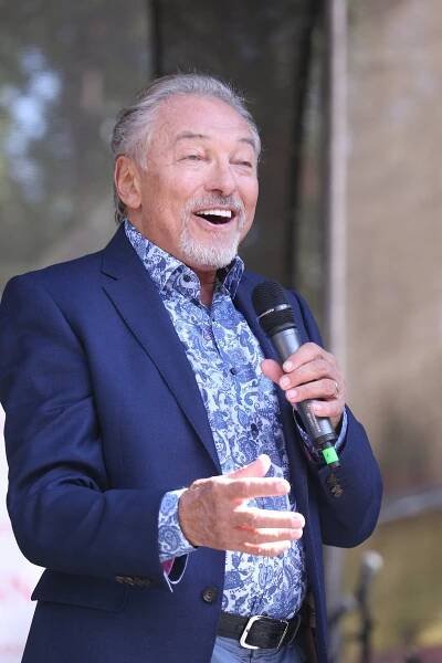 Karel Gott na akci Helppes