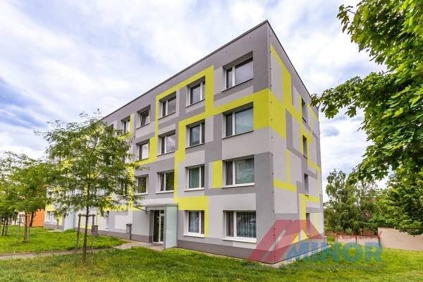 Prodej krásného bytu, 70 m2, 2. patro, lodžie, výhled do zeleně, ul. Tomanova, Slaný