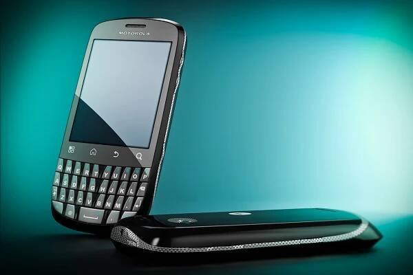 Giuliano Lo Bocchiaro's Portfolio - Mobile Phones