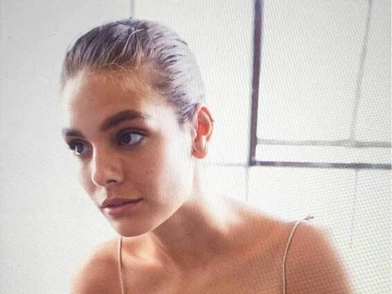 Caitlin Stasey Bikini Pics & Body Measurements