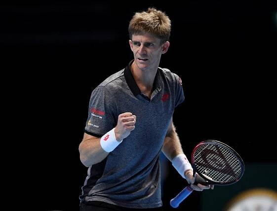 Federer zničil na Turnaji mistrů Thiema a drží naději na postup. Anderson deklasoval Nišikoriho