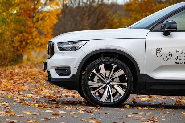 Zapomeňte na spalovací motor, kdo vyzkouší nové Volvo XC40, už nebude chtít nic jiného