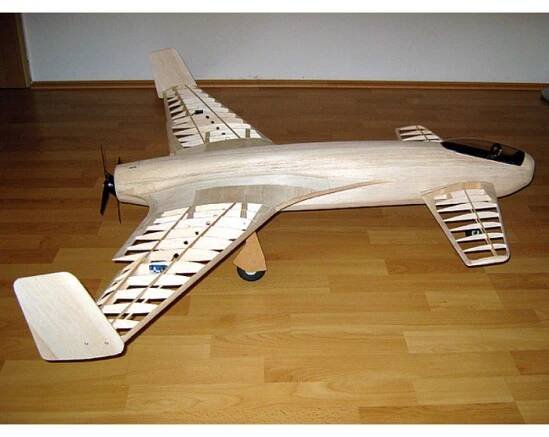 Henschel Hs P. 87 (123) - RC Revue