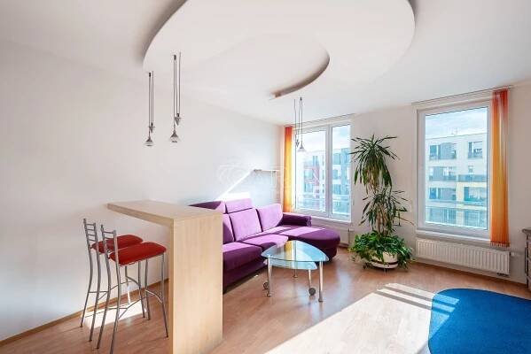 Byt 1+kk 31 m2 a parkovací stání, ul. Raichlova, Praha 13 - Stodůlky – QARA