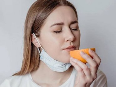 Vitamin A: How nasal drops could help Covid sufferers regain their sense of smell