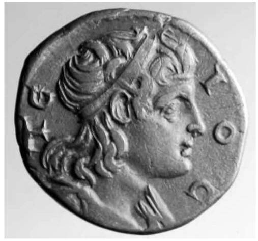 Figure 3: Priest Tios on a coin of Tios, 2nd — 3rd century AD, Istanbul Archaeological Museums, inv. no. K.0.9060-52 