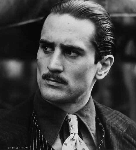 Robert De Niro in Kmotr II (1974)