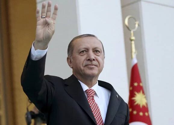 Erdogan: Ofenzívu v Sýrii obnovím, ak Kurdi nebudú rešpektovať dohodu