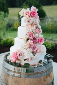 Přehlídka svatebních dortů