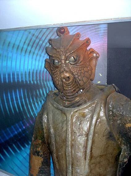 Reptiliáni – Wikipedie