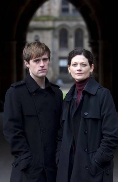 Kniha krve - Promo - Jonas Armstrong, Sophie Ward