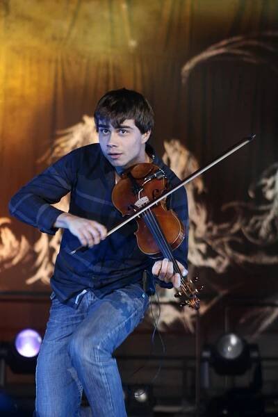 Soubor:Alexander Rybak 2009 10 06 7.JPG – Wikipedie