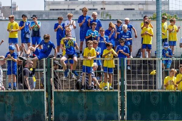 Zlatá jízda dokončena. Neratovice-Byškovice ovládly 4. ligu, skupinu B | FOTBAL.CZ