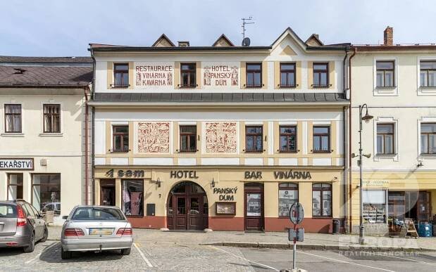 Ubytovací zařízení, Vratislavovo náměstí, Nové Město na Moravě, 1 100 m²