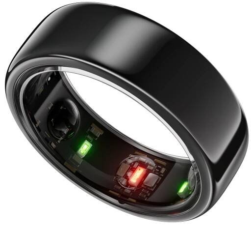 Model Horizon prstenu Oura Ring Generation 3 ve variantě Black při pohledu z úhlu