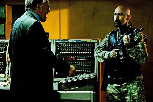 Jurassic City - Z filmu - Ray Wise, Robert LaSardo